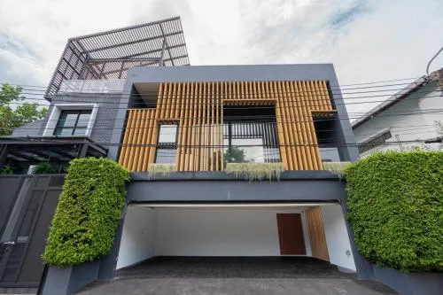 For Sale  3-storey detached house, pool villa with swimming pool, Sukhumvit 71 , Khlong Tan Nuea , Watthana , Bangkok , CX-129784
