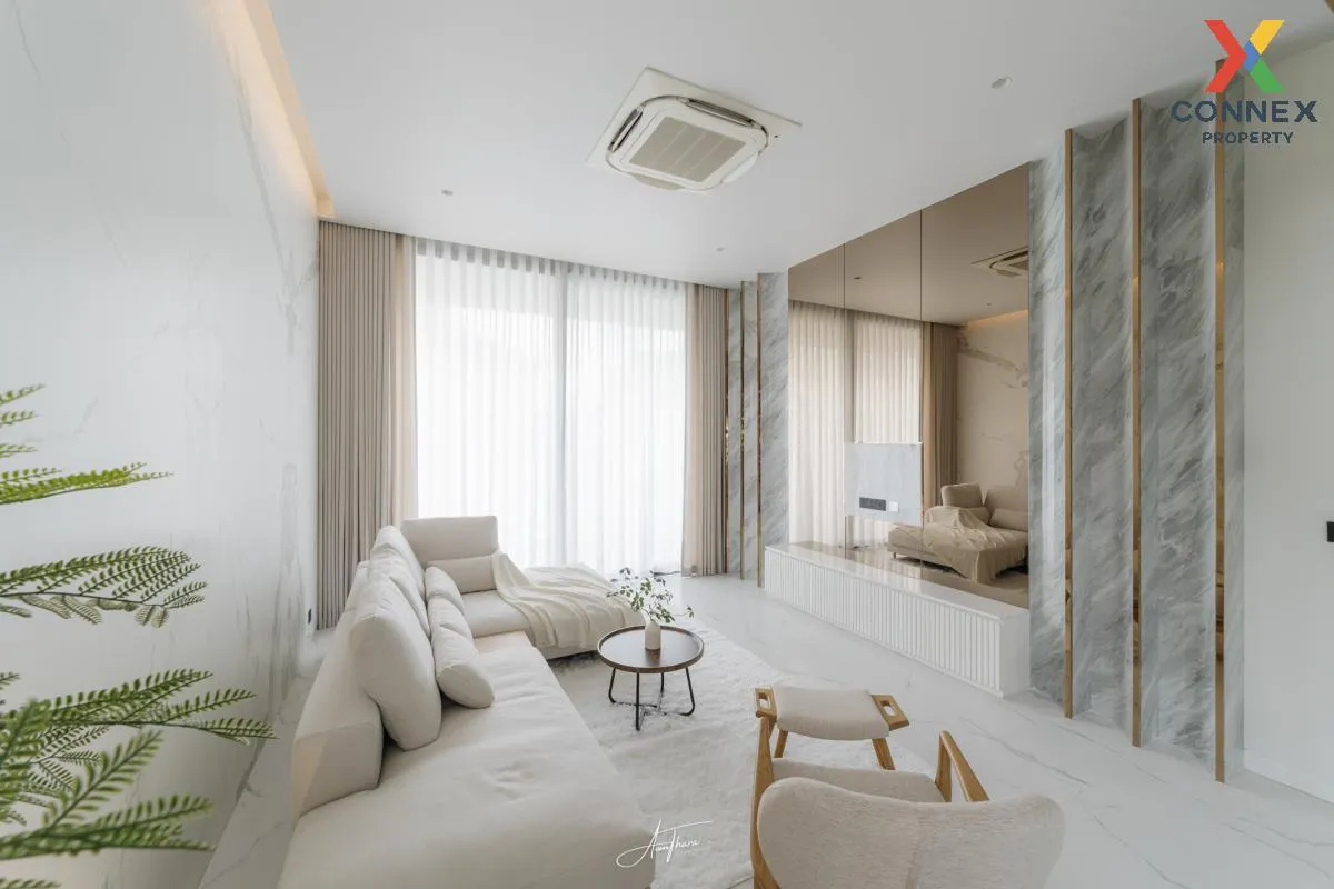 For Rent Detached house ekamai 10 , Watthana , Phra Khanong , Ban 4