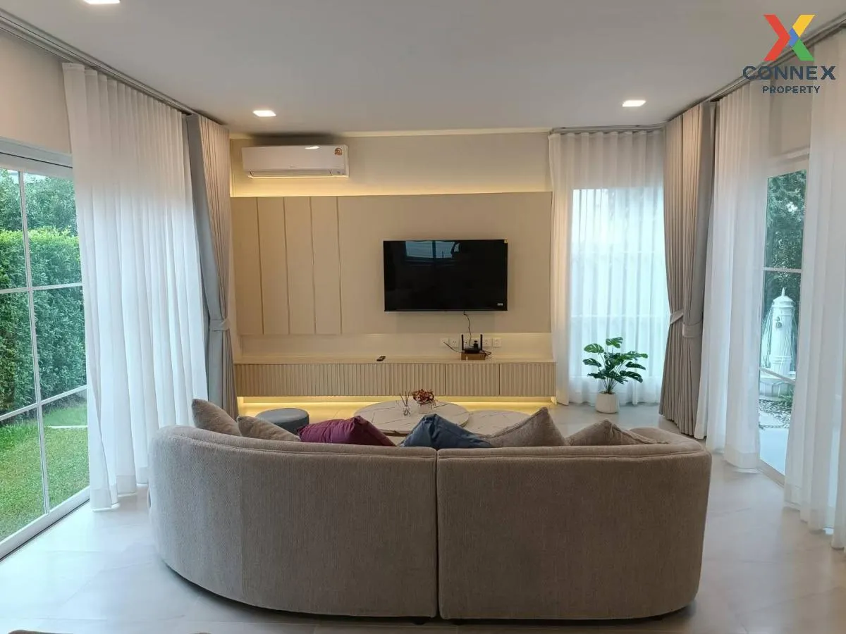 For Rent House , Chaiyapruek Bangna Km. 15 , wide frontage , Bang