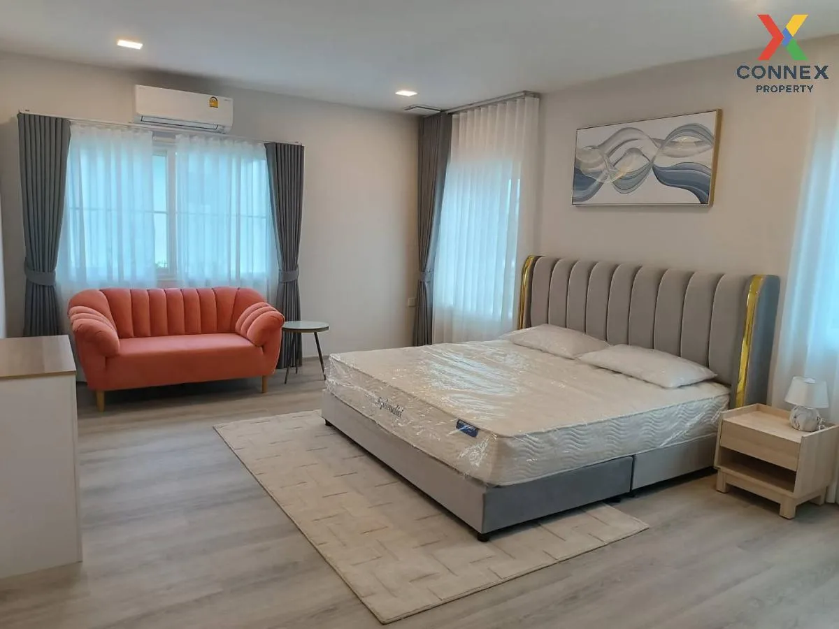 For Rent House , Chaiyapruek Bangna Km. 15 , wide frontage , Bang