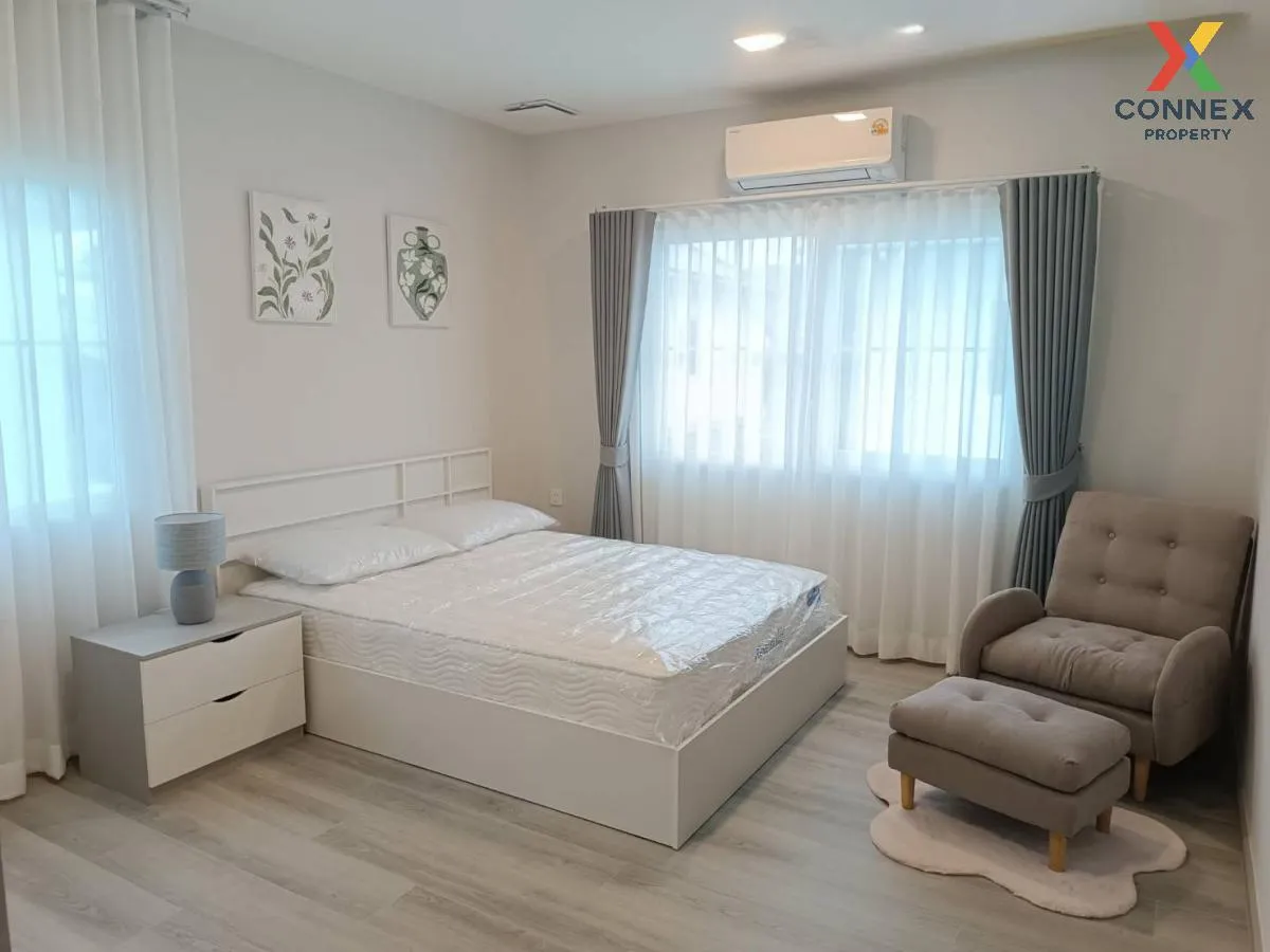 For Rent House , Chaiyapruek Bangna Km. 15 , wide frontage , Bang