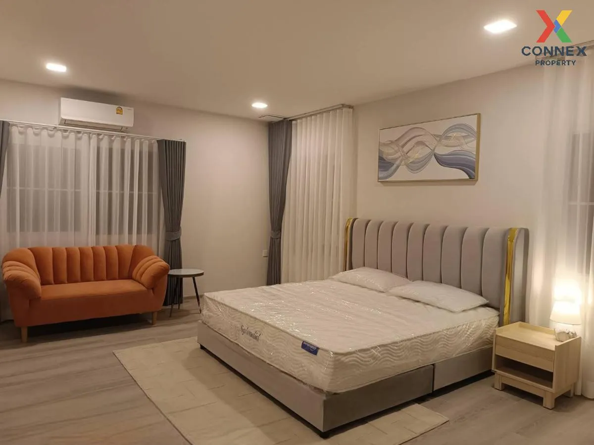 For Rent House , Chaiyapruek Bangna Km. 15 , wide frontage , Bang