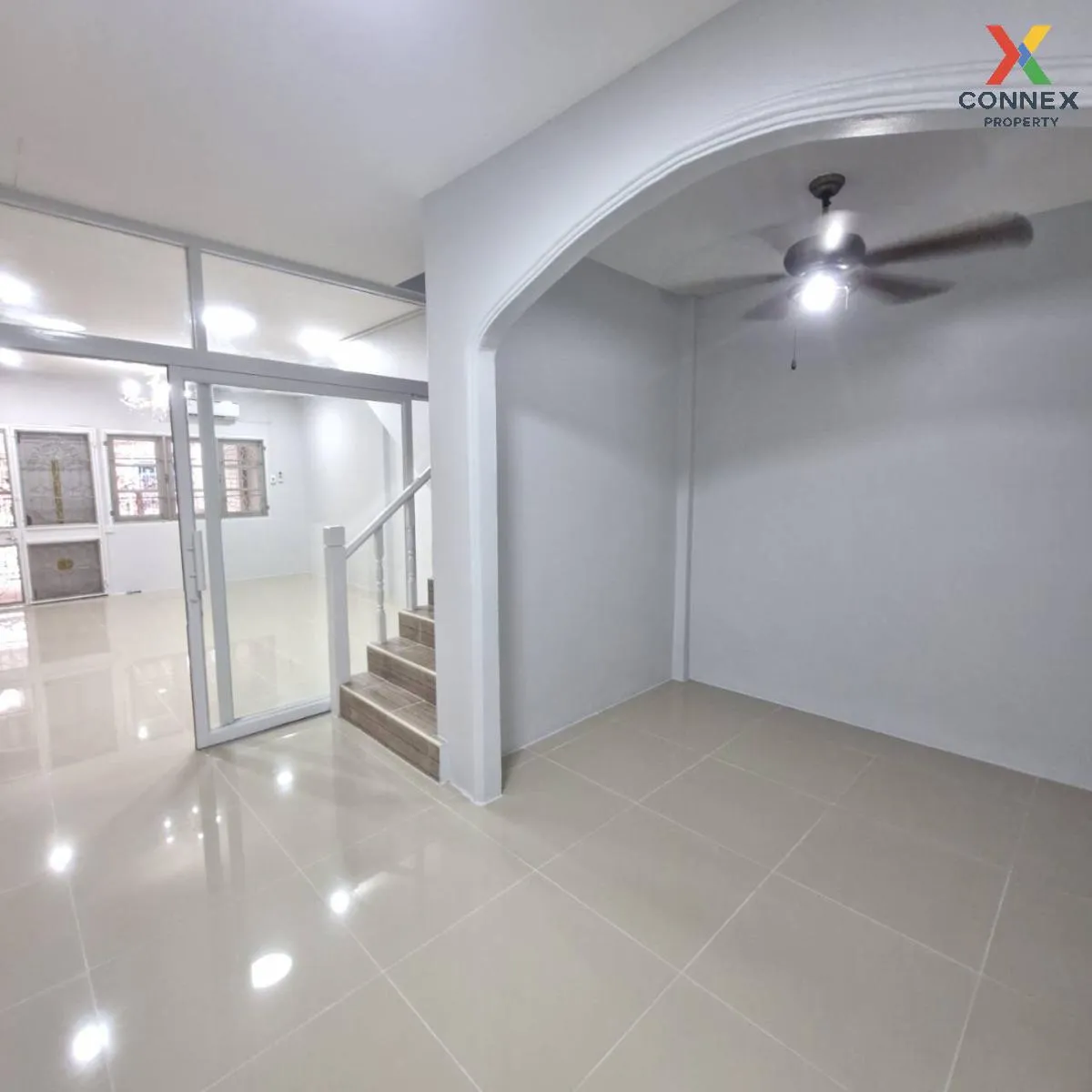 For Sale Townhouse/Townhome  , Tongthong 5 , newly renovated , Ba 3