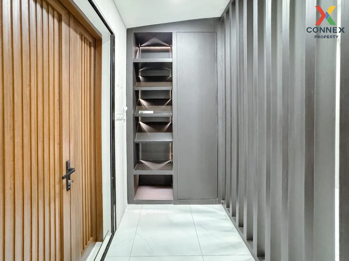 For Sale Condo , The Kris 3 Ratchada 17 , Ratchadaphisek , Din Da 4