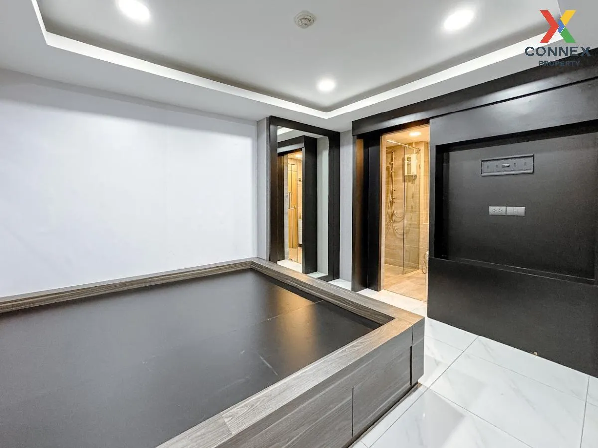 For Sale Condo , The Kris 3 Ratchada 17 , Ratchadaphisek , Din Da