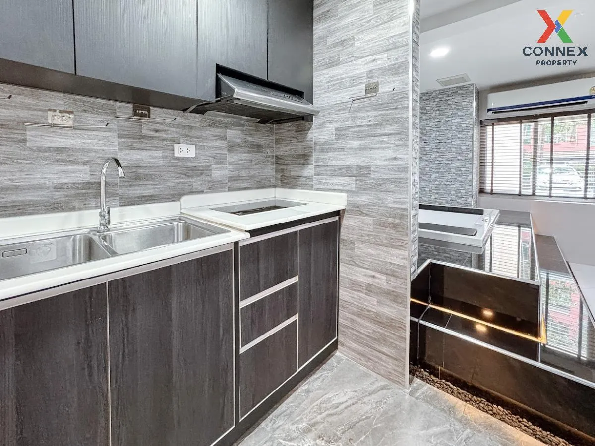 For Sale Condo , The Kris 3 Ratchada 17 , Ratchadaphisek , Din Da