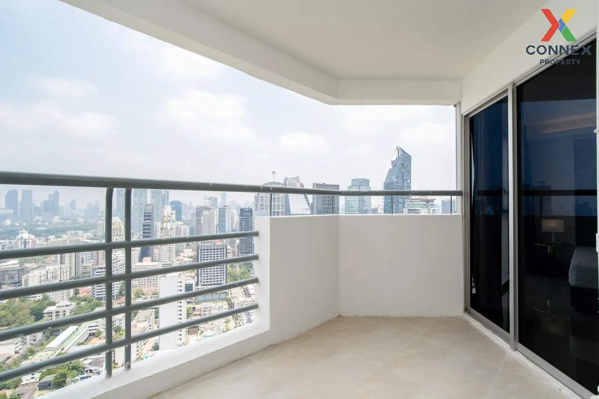 For Rent Condo , Waterford Diamond 30/1 , high floor , BTS-Phrom 