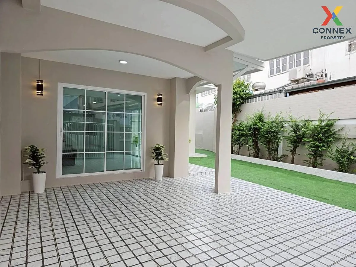 ขายบ้าน  บ้านกานต์มณี หน้ากว้าง รีโนเวทใหม่ บางบัวทอง บางบัวทอง น