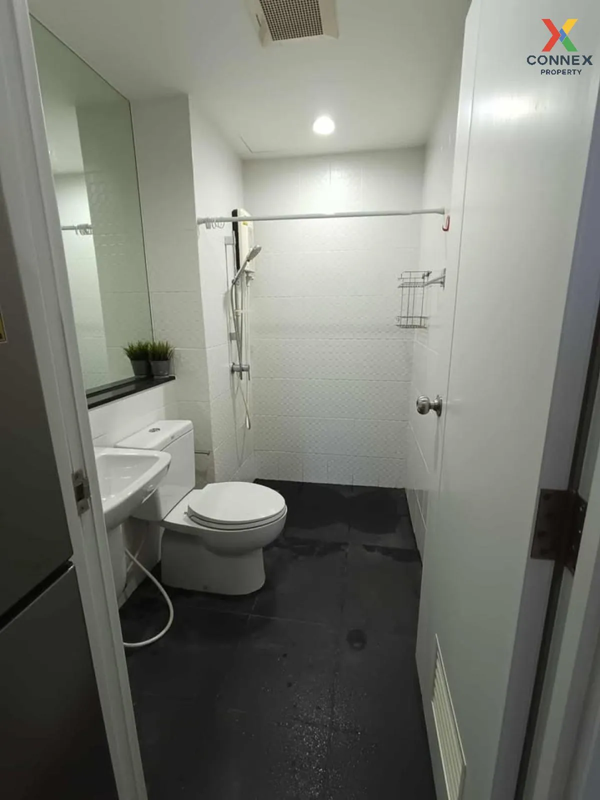 For Rent Condo , The Tree Interchange , nice view , high floor , 