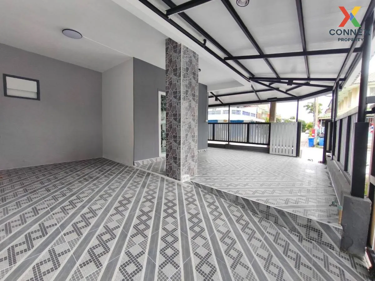 For Sale Townhouse/Townhome  , Baan Pruksa 15 Bangpu , corner uni 4