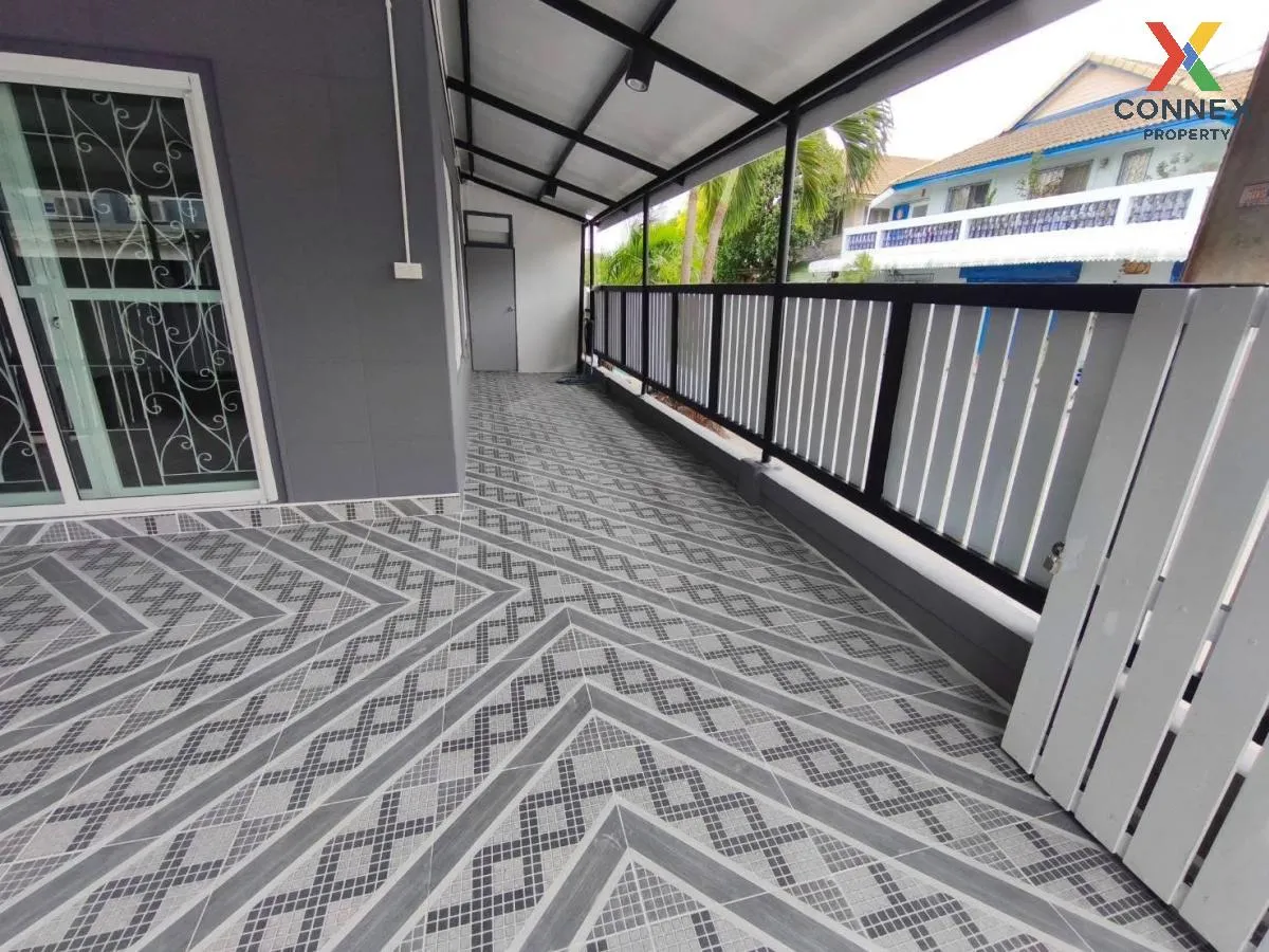 For Sale Townhouse/Townhome  , Baan Pruksa 15 Bangpu , corner uni