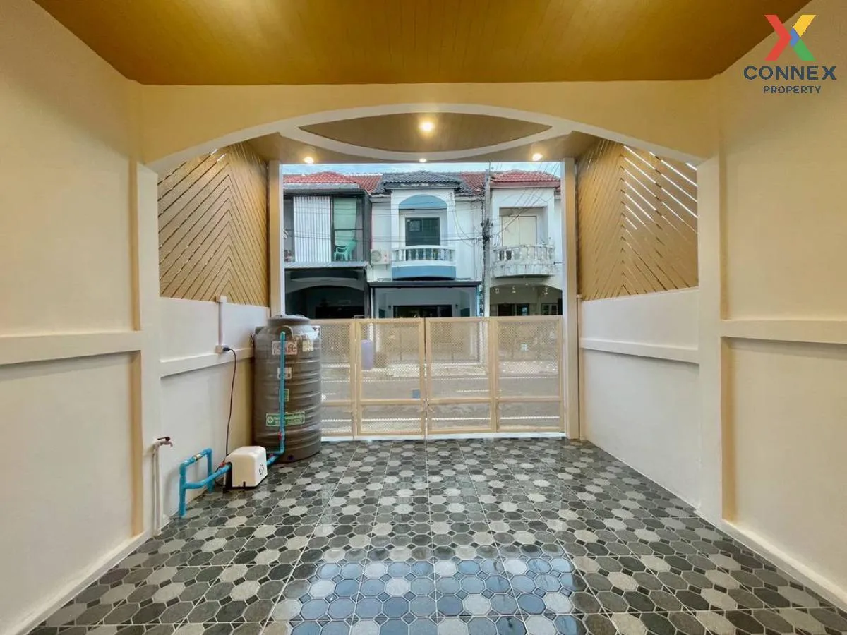 For Sale Townhouse/Townhome  , Baan Buathong 1 , newly renovated  4