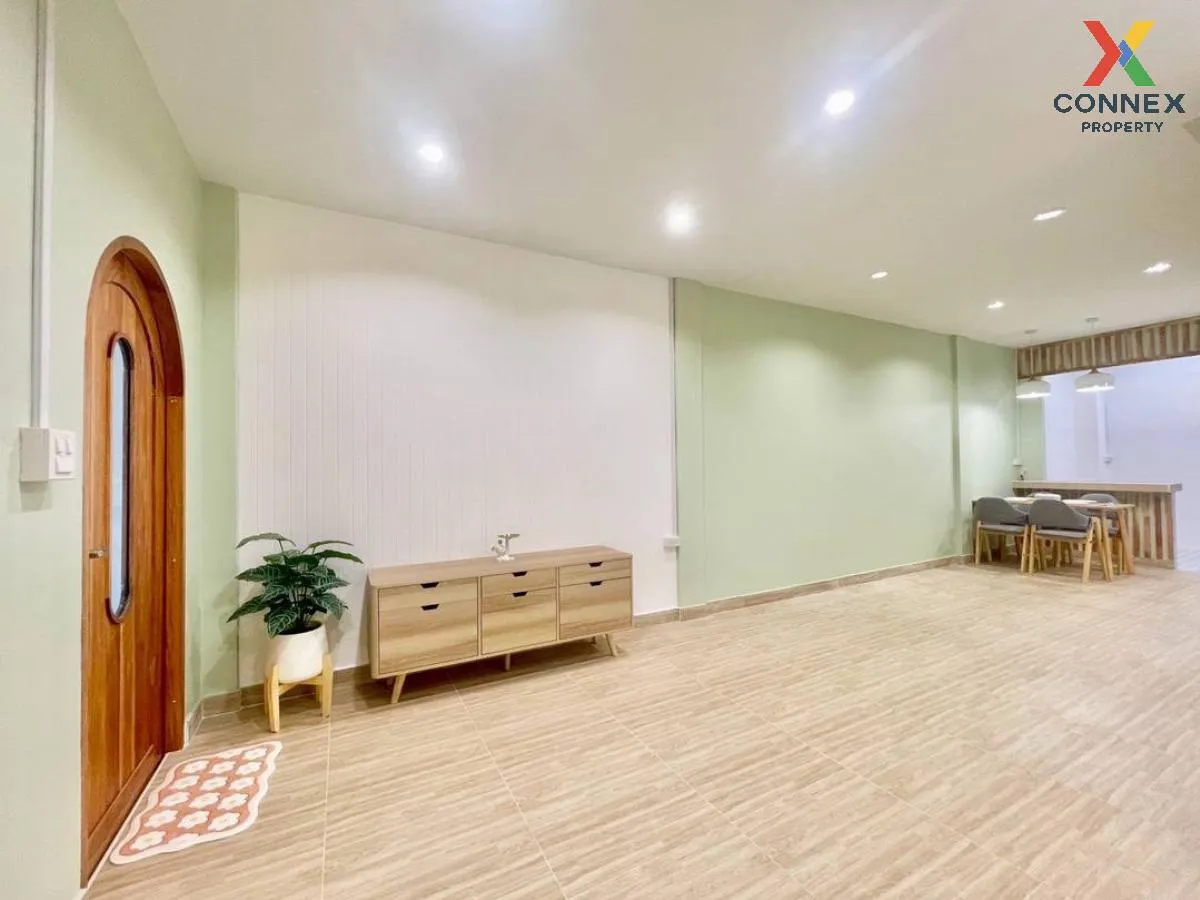 For Sale Townhouse/Townhome  , Baan Buathong 1 , newly renovated 