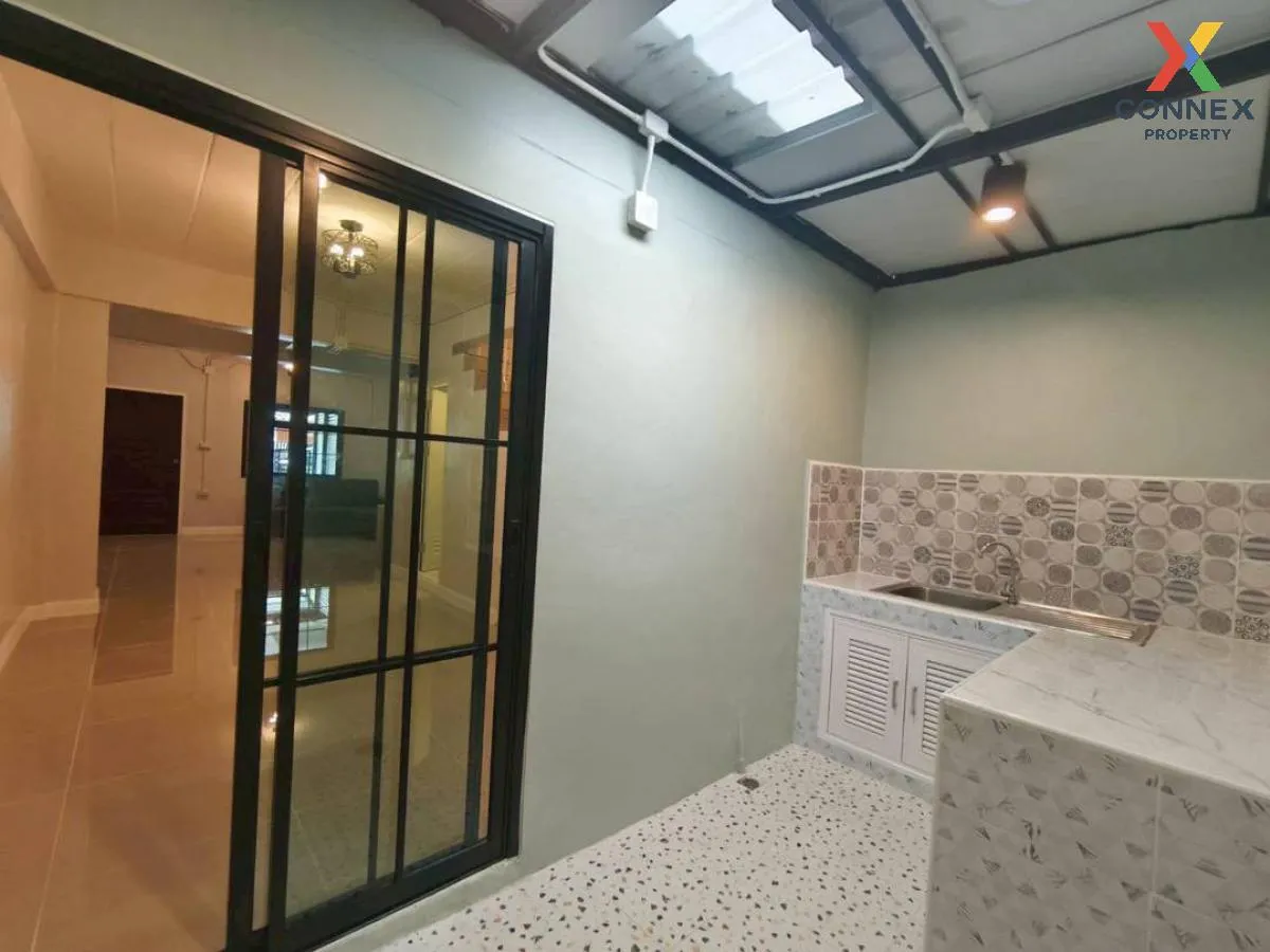 For Sale Townhouse/Townhome  , Por. Pasuk Nives , newly renovated