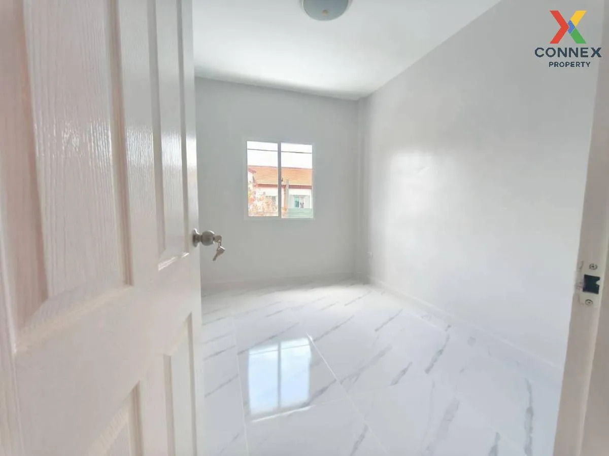 For Sale Townhouse/Townhome  , Lio Wongwaen-Pinklao , newly renov
