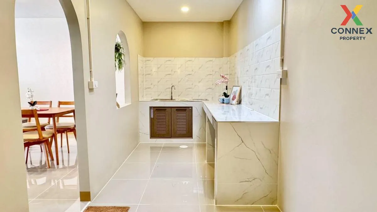 For Sale Townhouse/Townhome  , Baan Pruksa 30 , newly renovated ,
