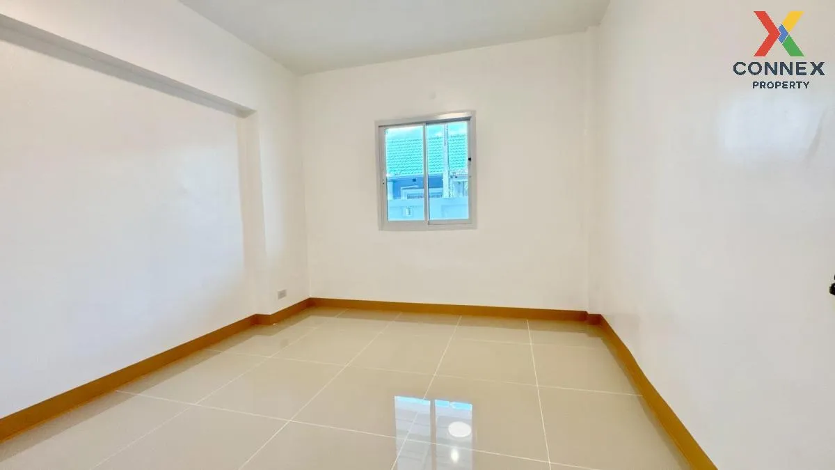 For Sale Townhouse/Townhome  , Baan Rom Ngao Mai , newly renovate