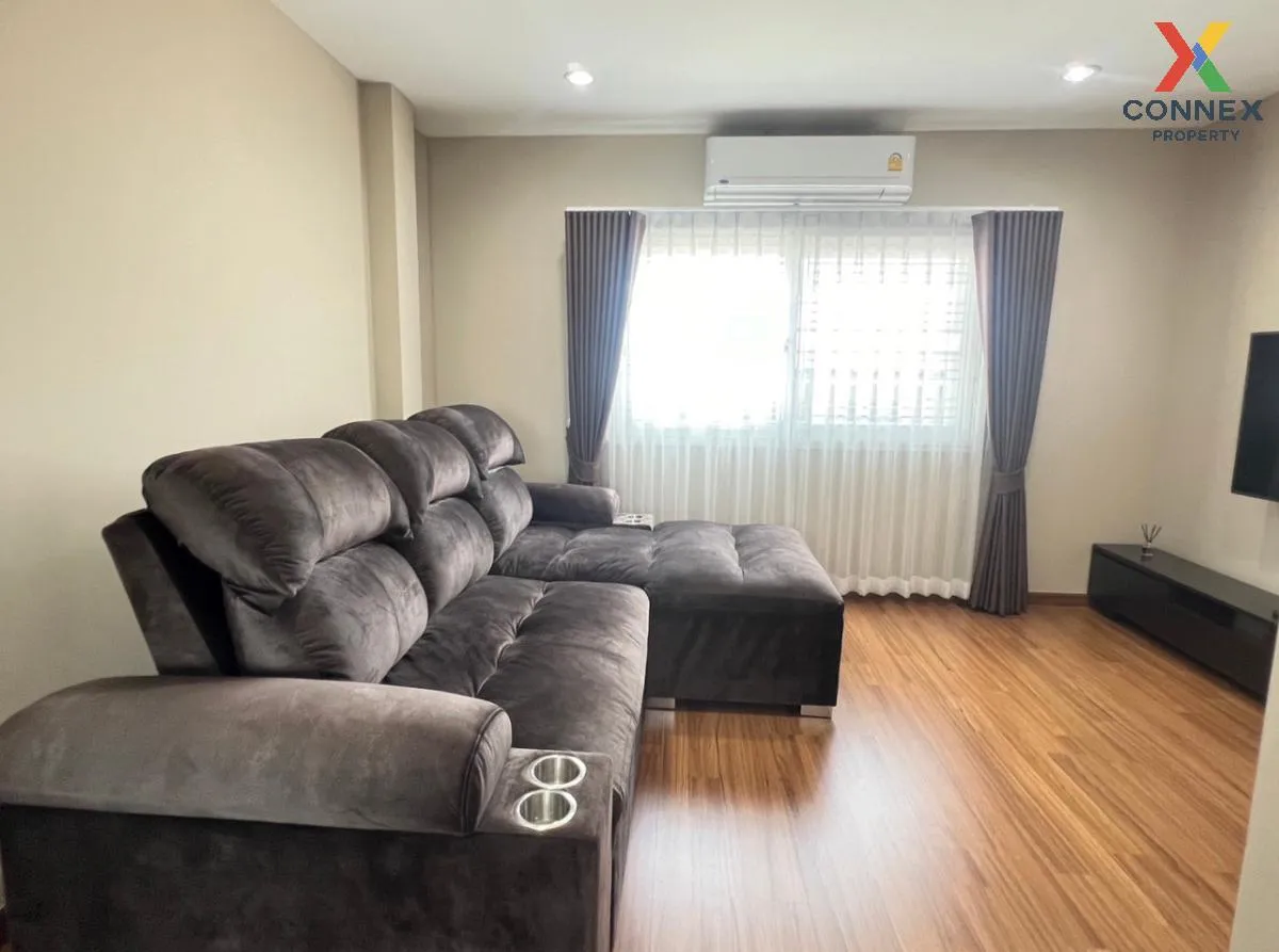 For Sale The Glorious Townhome Lat Krabang Suvarnabhumi , Lat Kra