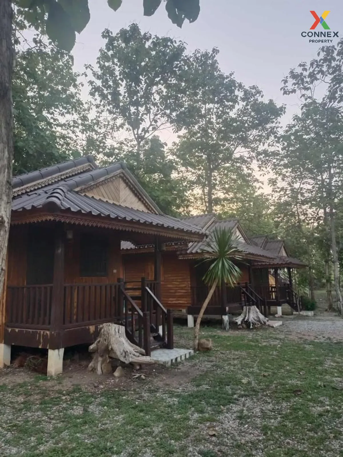For Sale Sakthong Resort, Thoen, Lampang, 10.270 rai , Lom Raet , 4