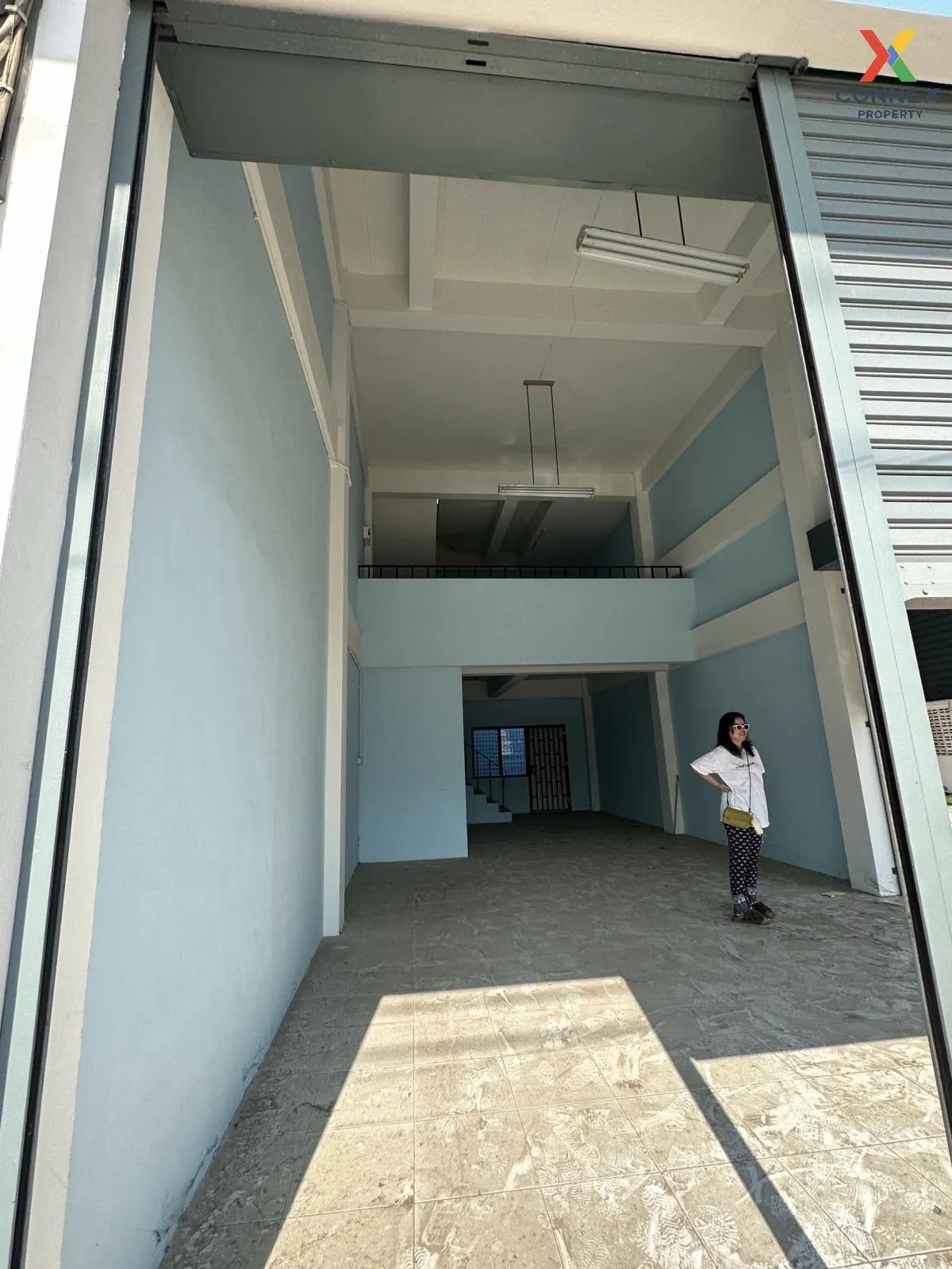For Rent 4-storey commercial building , high floor , wide frontag 2