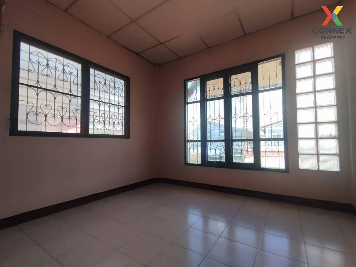 For Sale Townhouse/Townhome  , Baan Buathong 4 Baan Kluay-Sai Noi
