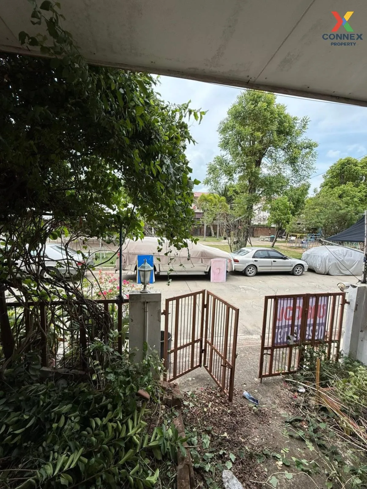 For Sale Townhouse/Townhome  , Kanda Baan Rim Khlong 2 , Phanthai 2