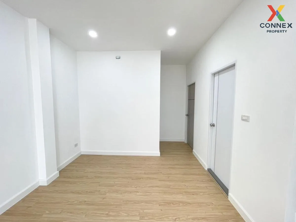 For Sale House , Baan Phon Watcharapol , newly renovated , Tha Ra