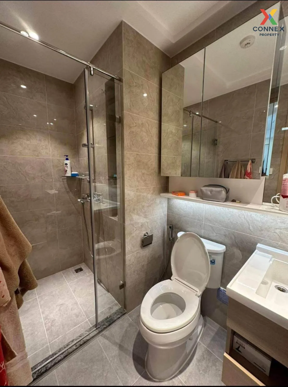 For Sale Condo , Regal Sathon - Naradhiwas , BTS-Chong Nonsi , Th 2