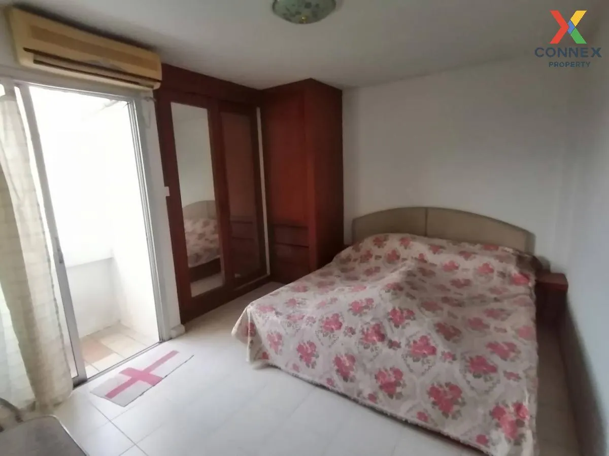 For Sale Townhouse/Townhome  , Sittarom Lat Pla Khao 87 , MRT-Lat 3