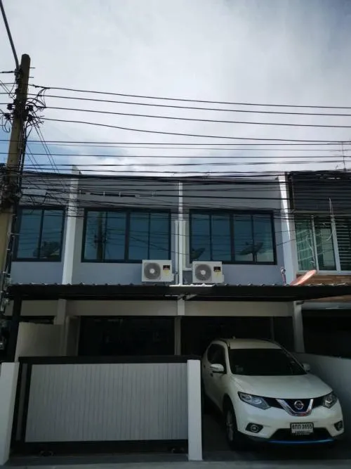 For Rent Townouse for rent, klong toei , Khlong Toei , Khlong Toei , Bangkok , CX-130894