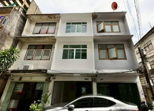 เช่าทาวน์โฮมให้เช่า, สาทร 11 แยก 3 รีโนเวทใหม่ ยานนาวา เขต สาทร กรุงเทพ CX-130958