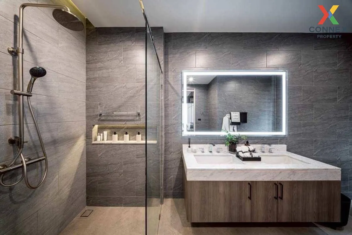 For Sale Scape Ari, corner unit A01, features a lift and a swimmi 2