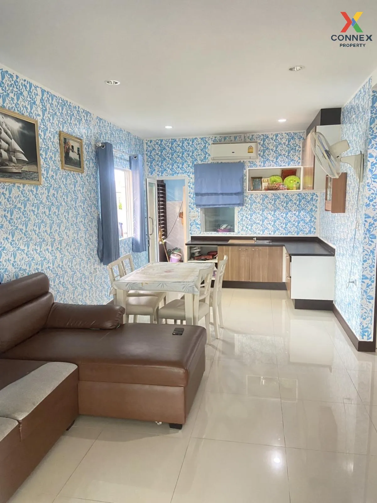 For Sale Townhouse/Townhome  , I Leaf Town Rama 2 km. 14 , corner