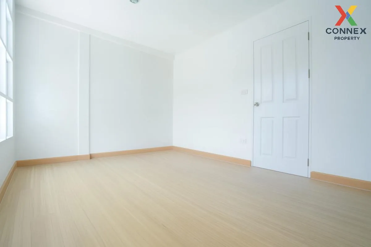 For Sale Townhouse/Townhome  , Baan Rattanathibet , newly renovat