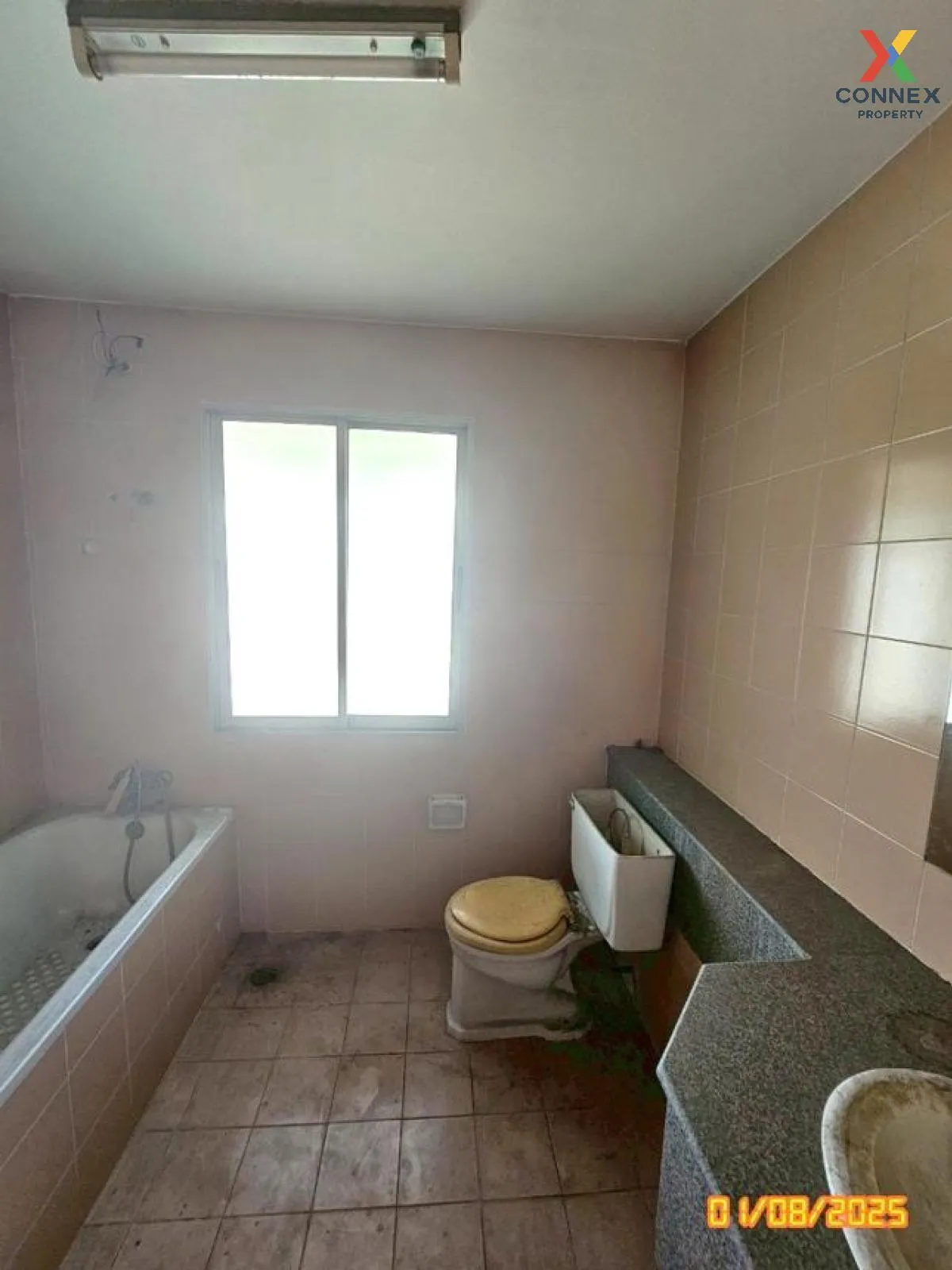 For Sale Townhouse/Townhome  , Sinsub Nakorn Garden , Bang Khae ,