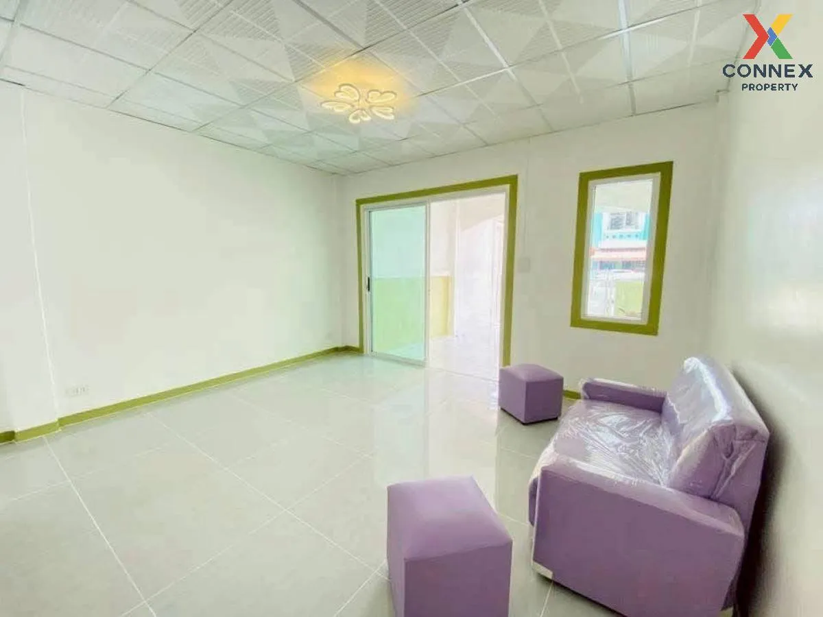 For Sale Townhouse/Townhome  , Baan Piya Wararom 3  , newly renov