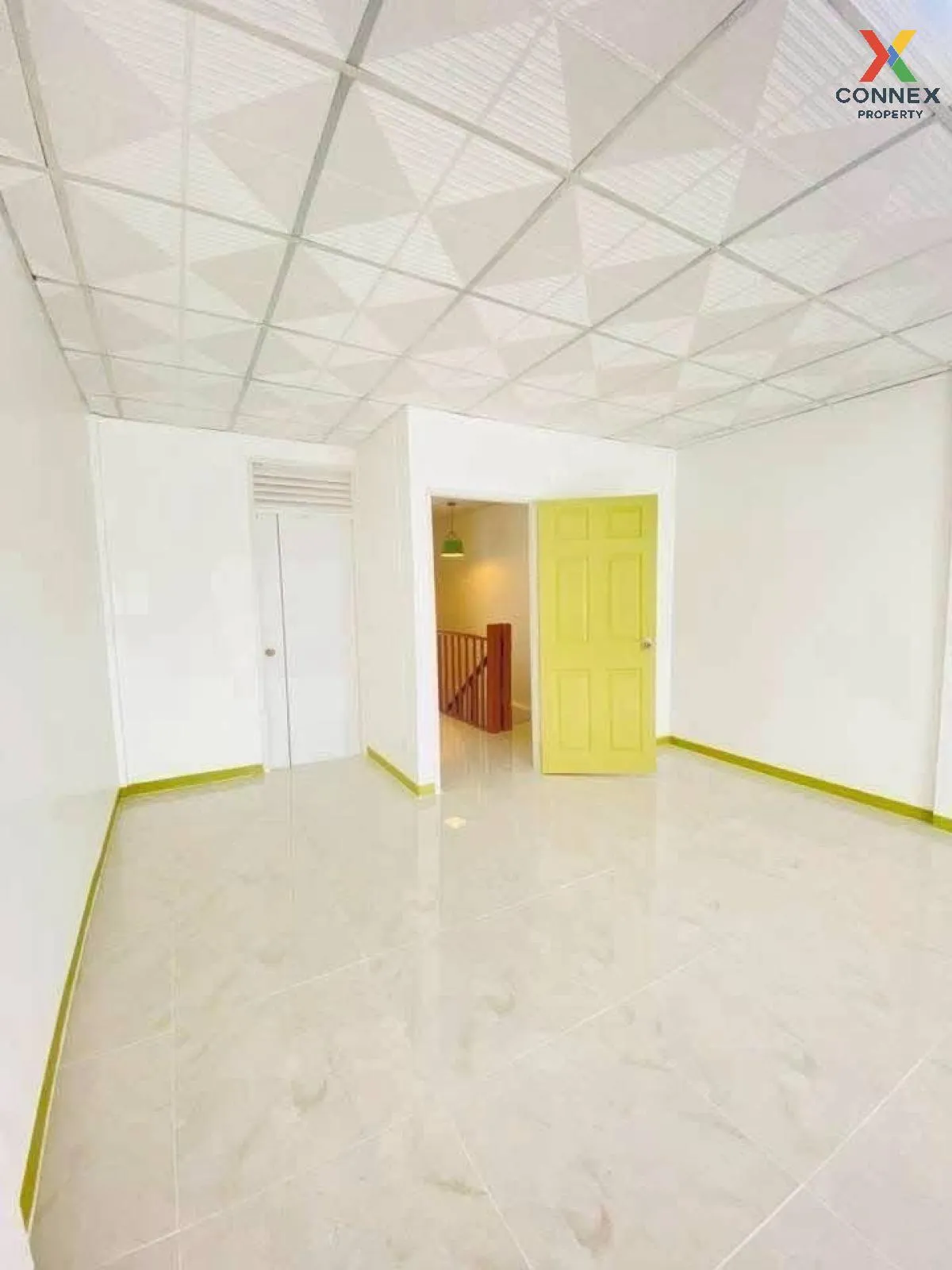 For Sale Townhouse/Townhome  , Baan Piya Wararom 3  , newly renov