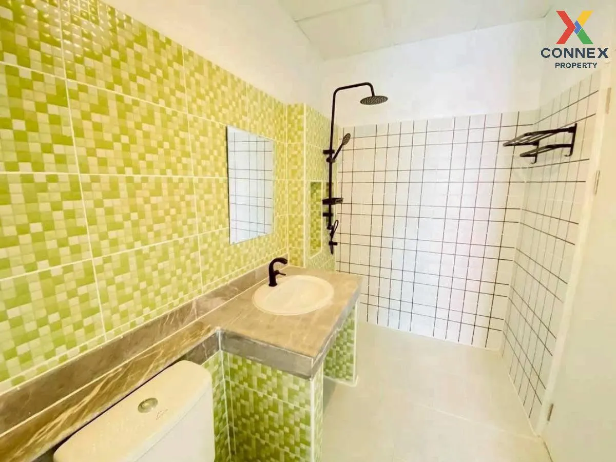 For Sale Townhouse/Townhome  , Baan Piya Wararom 3  , newly renov