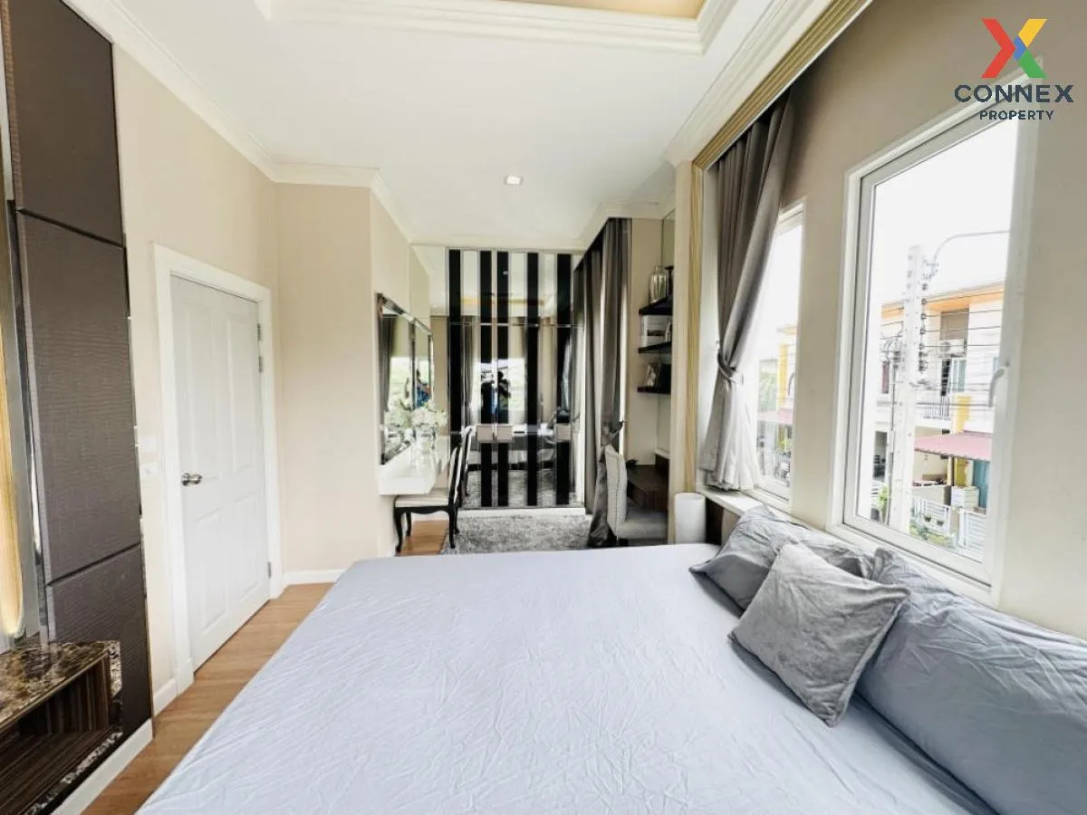 For Sale Townhouse/Townhome  , Golden Town 2 Onnut - Ladkrabang ,