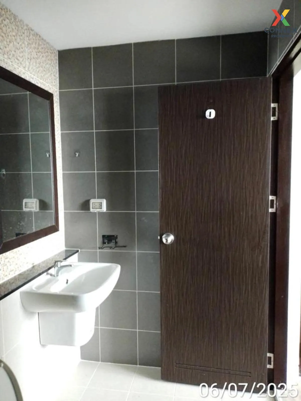 For Sale Condo , G Condo Sriracha , Surasak , Si Racha , Chon Bur