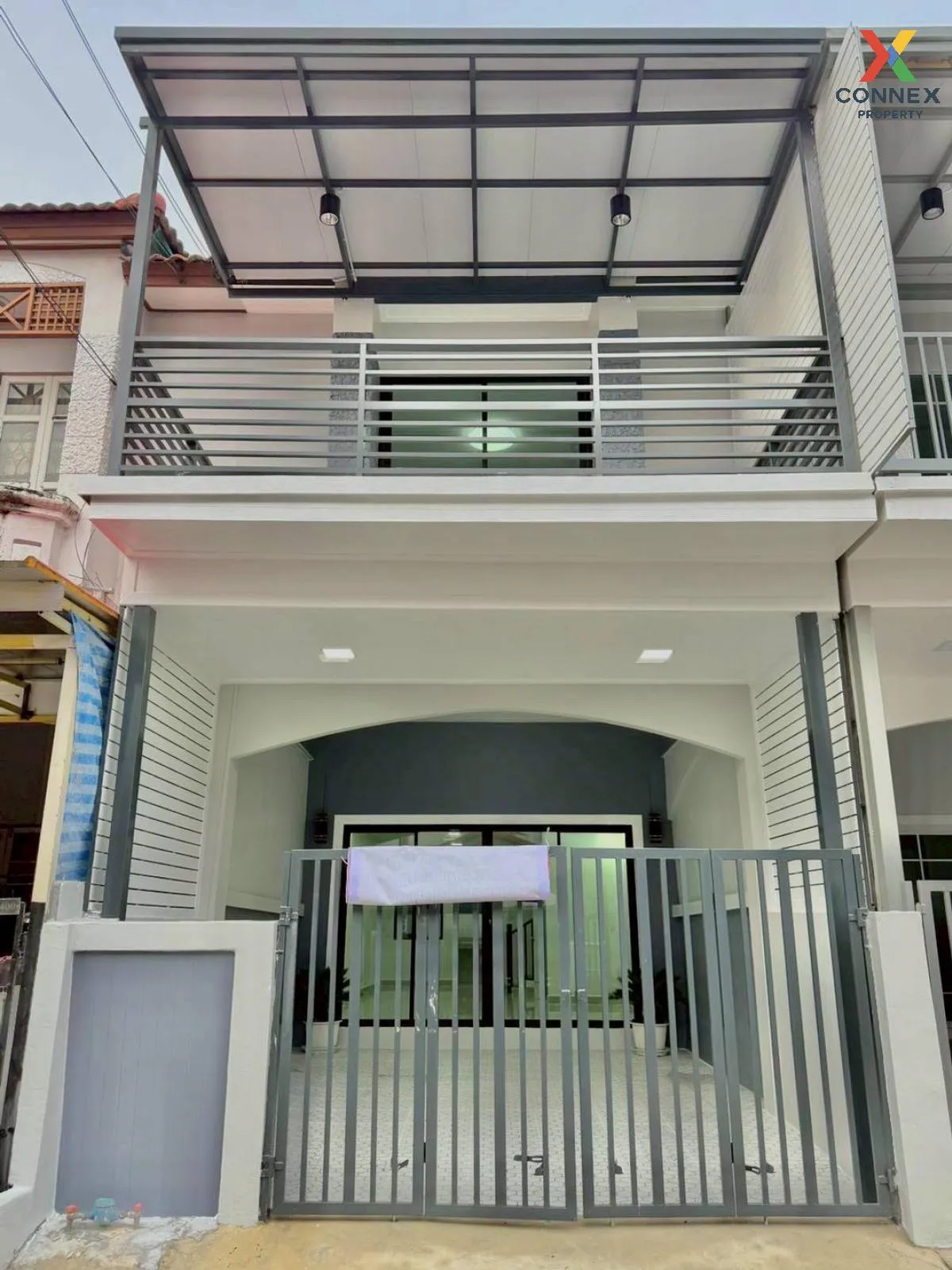 ขายทาวน์เฮ้าส์/ทาวน์โฮม  ปิยวรารมย์ 2 รีโนเวทใหม่ ไทรน้อย ไทรน้อย 1