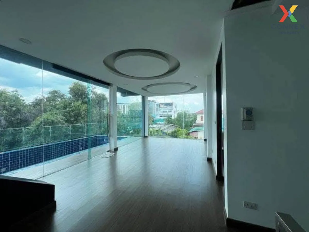 For Sale 3 - storey detached house area 51 square wah Lat Phrao -