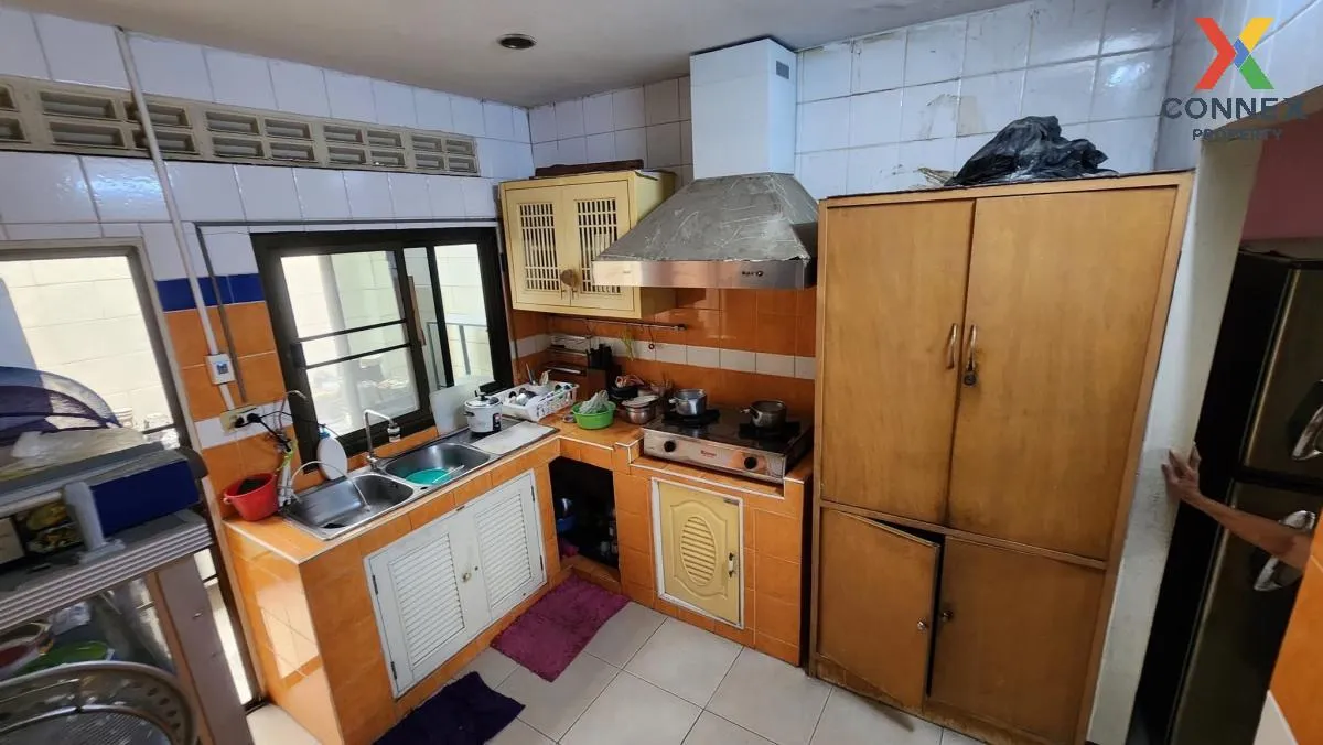 For Sale Townhouse/Townhome  , Baan Kanda Rama 2 Km.23 , wide fro