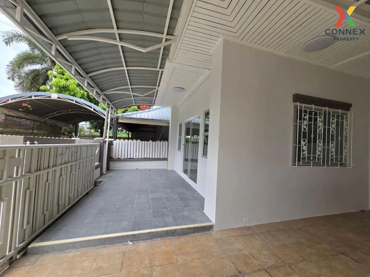 For Sale House , Baan Phon Watcharapol , wide frontage , Tha Raen 2