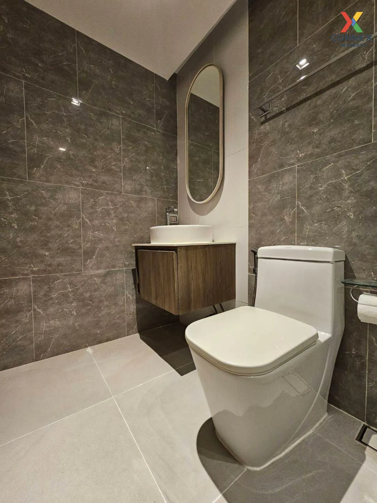 For Rent Condo , LLOYD Soonvijai - Thonglor , Bang Kapi , Huai Kh