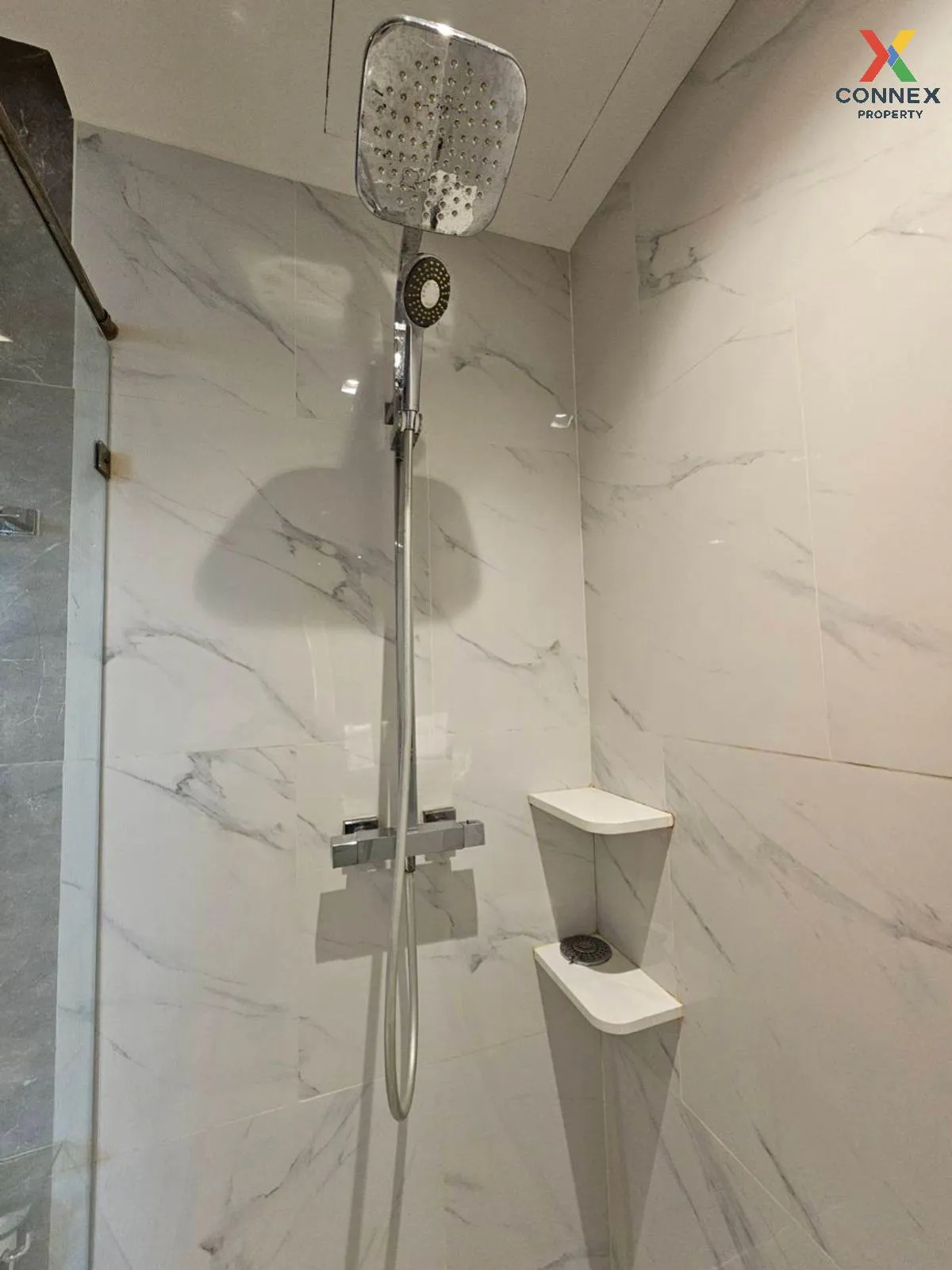 For Rent Condo , LLOYD Soonvijai - Thonglor , Bang Kapi , Huai Kh