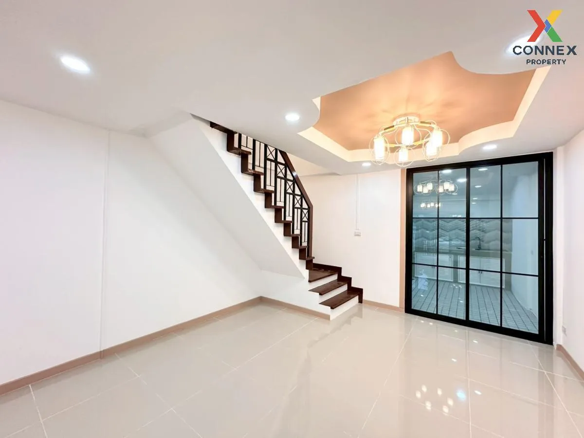 For Sale Townhouse/Townhome  , Baan Nunticha 4 , newly renovated 