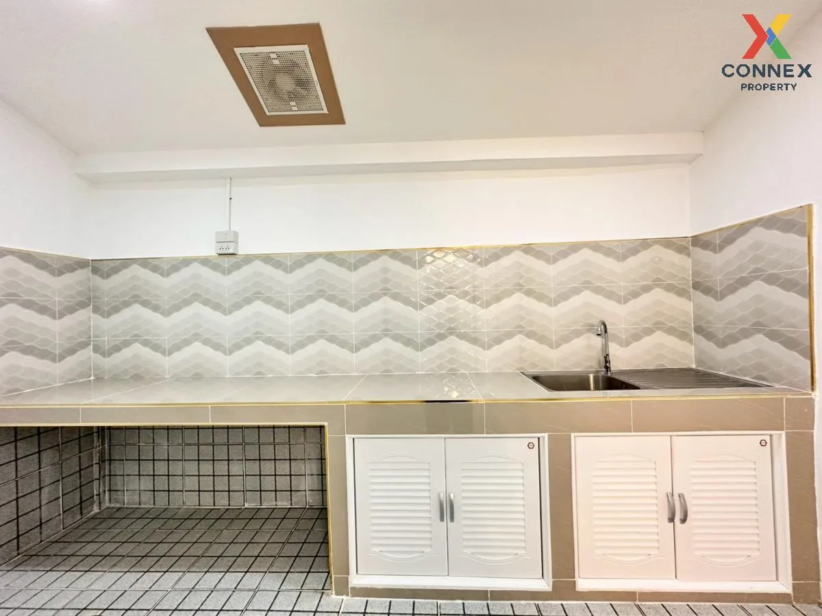 For Sale Townhouse/Townhome  , Baan Nunticha 4 , newly renovated 