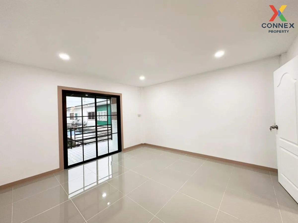 For Sale Townhouse/Townhome  , Baan Nunticha 4 , newly renovated 