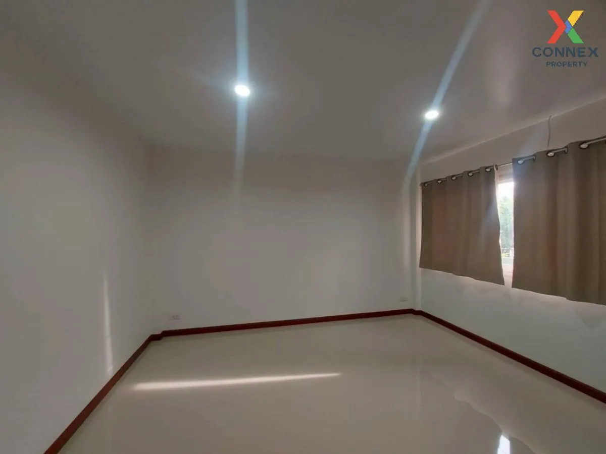 For Sale House , Visessiri , nice view , wide frontage , newly re